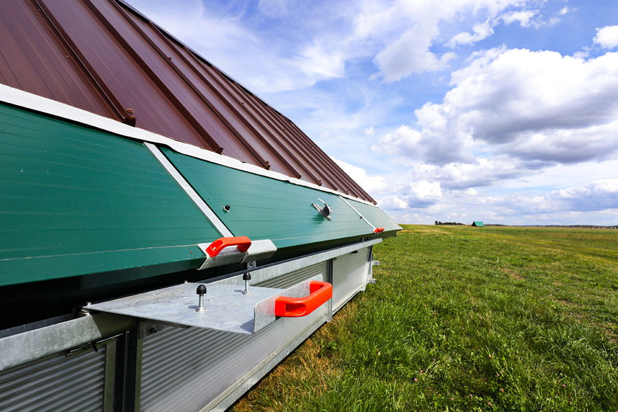 Mobile chicken coops
